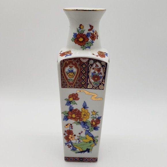 Japanese Vintage Imari Porcelain Enameled Bird Floral Square Shaped Vase or Jar - Picture 3 of 17